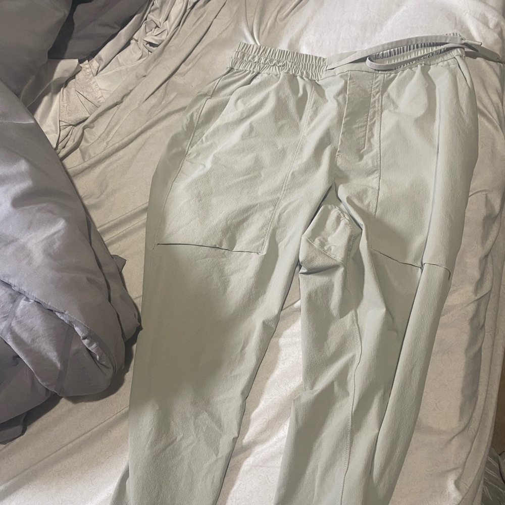 Men’s lululemon sweat pants